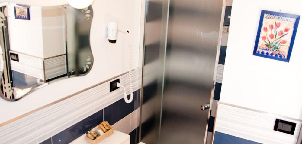 Hotel Marinella Celle Ligure