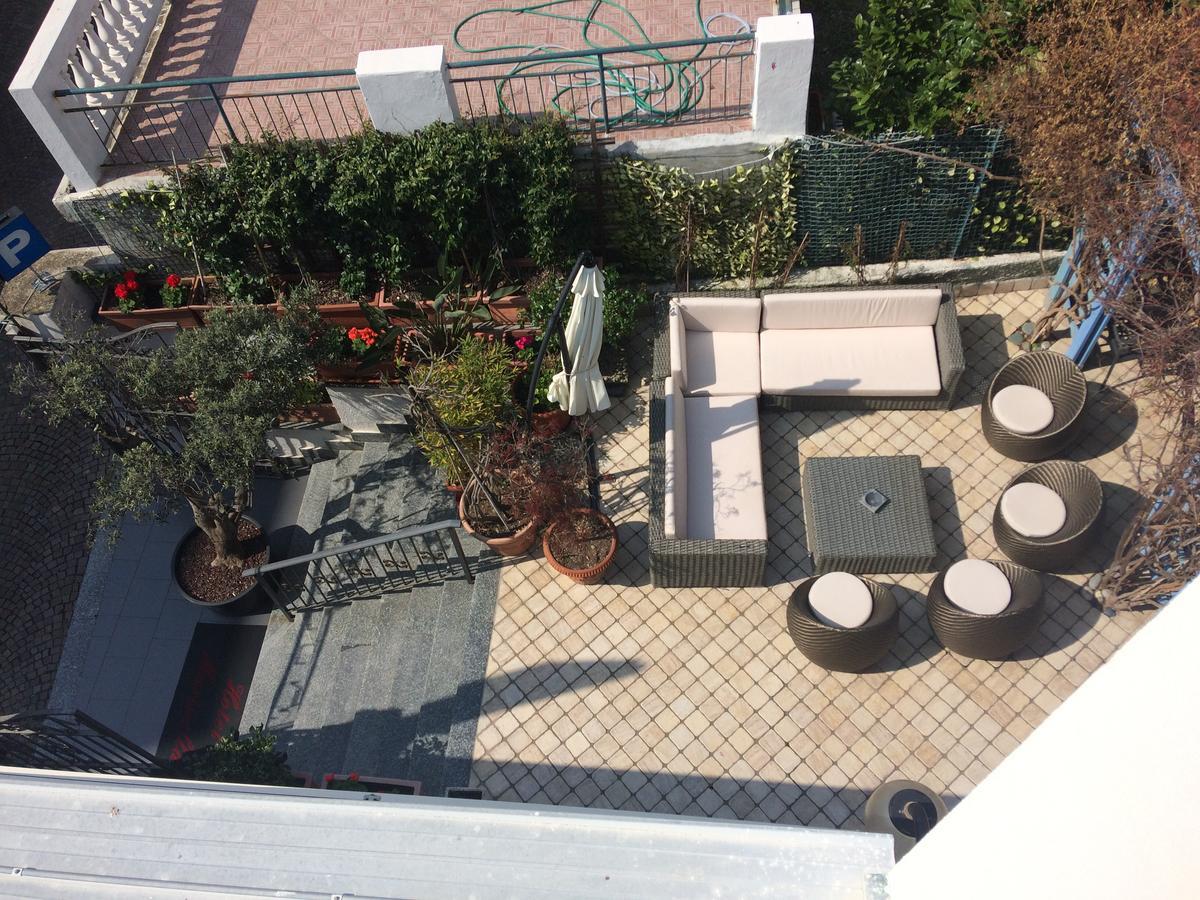 Marinella 3*